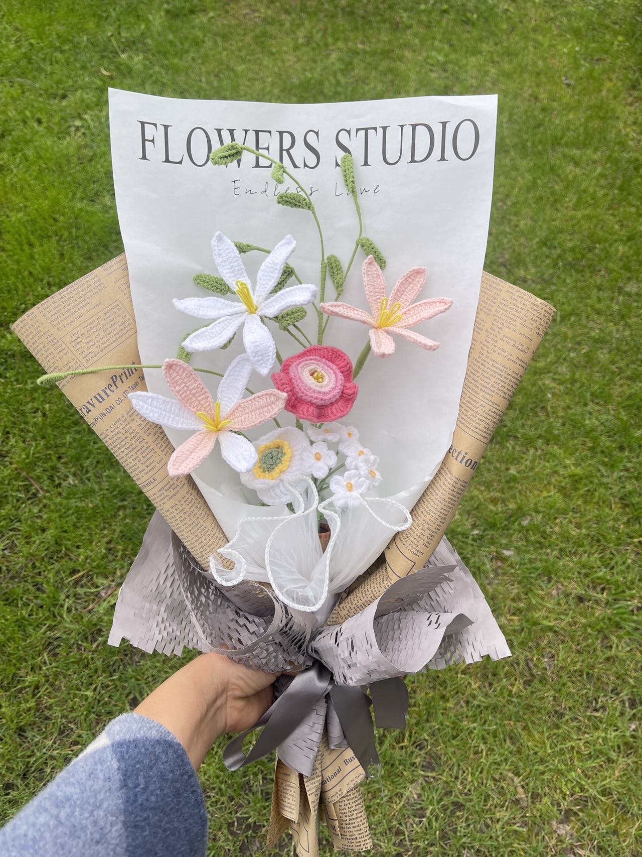 Premade Crochet poppy bouquets