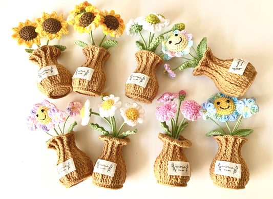 Handmade Crochet Plants in Vase – Mini Sunflowers, Daisy